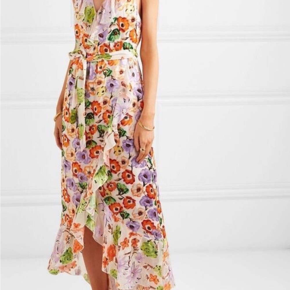 Alice + Olivia
silk dress - Picture 2 of 3